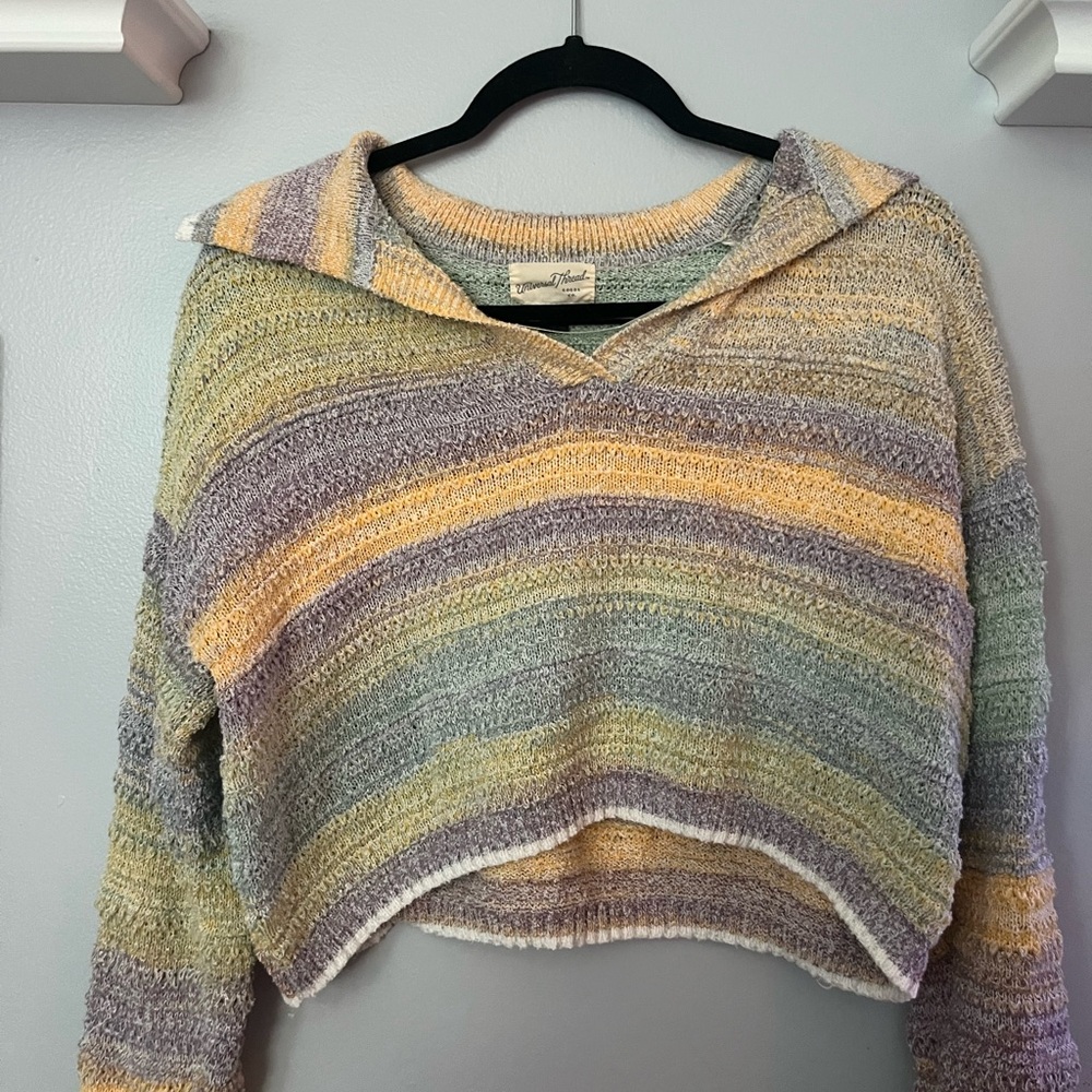 Universal Thread Yellow and Purple V-Neck Sweater
